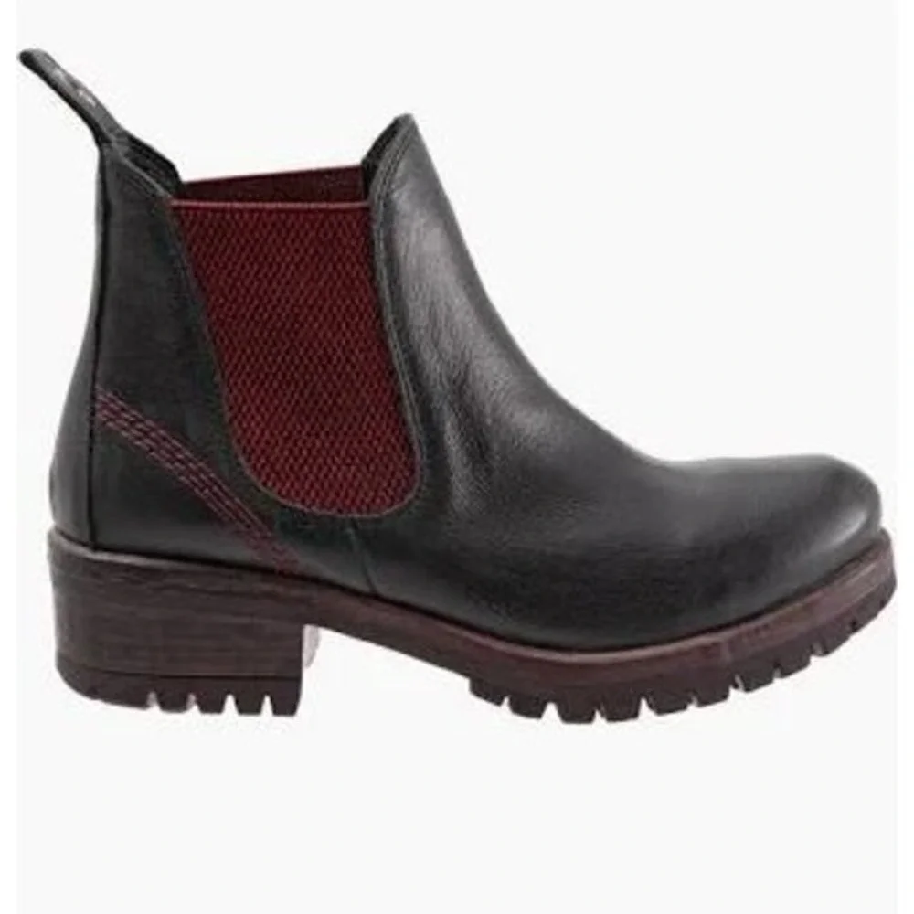 Bueno Footwear Florida Boot Womens Black Leather Red accent Chunky Heel Boots 40